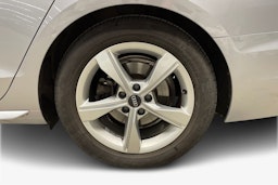 Harmaa Audi A4 2022 kuva 11.