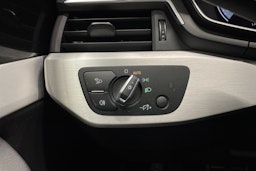 Harmaa Audi A4 2022 kuva 25.