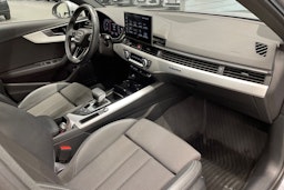 Harmaa Audi A4 2022 kuva 31.