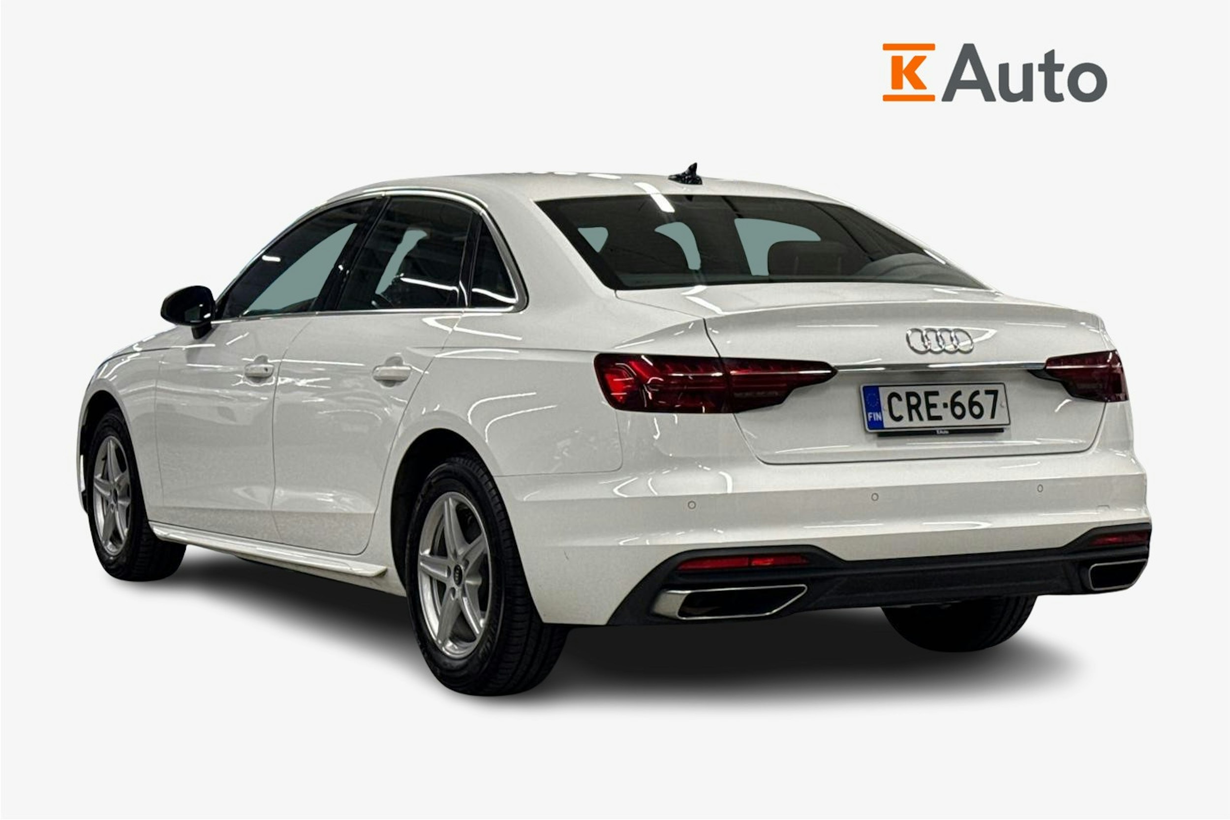 valkoinen Audi A4 2022 kuva 2.