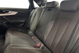valkoinen Audi A4 2022 kuva 10.