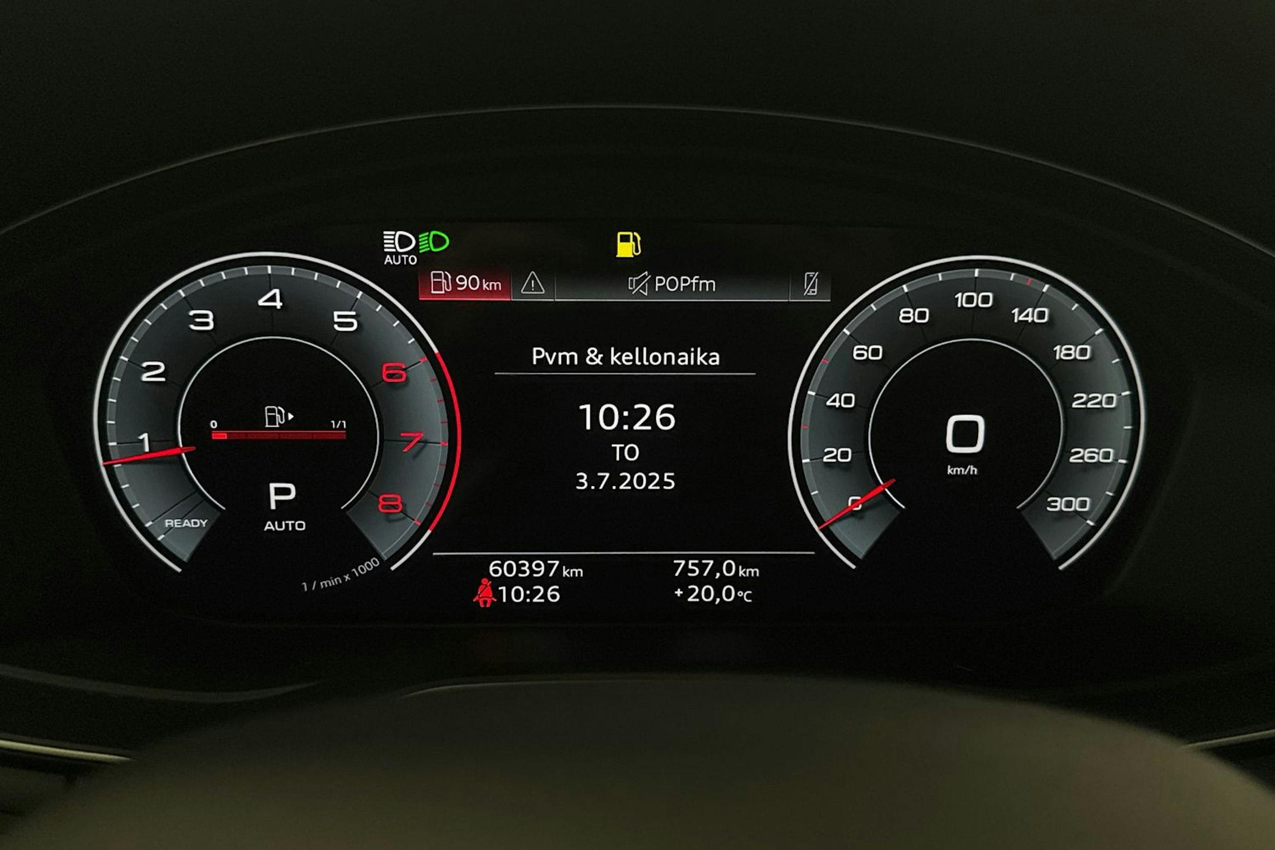 valkoinen Audi A4 2022 kuva 19.