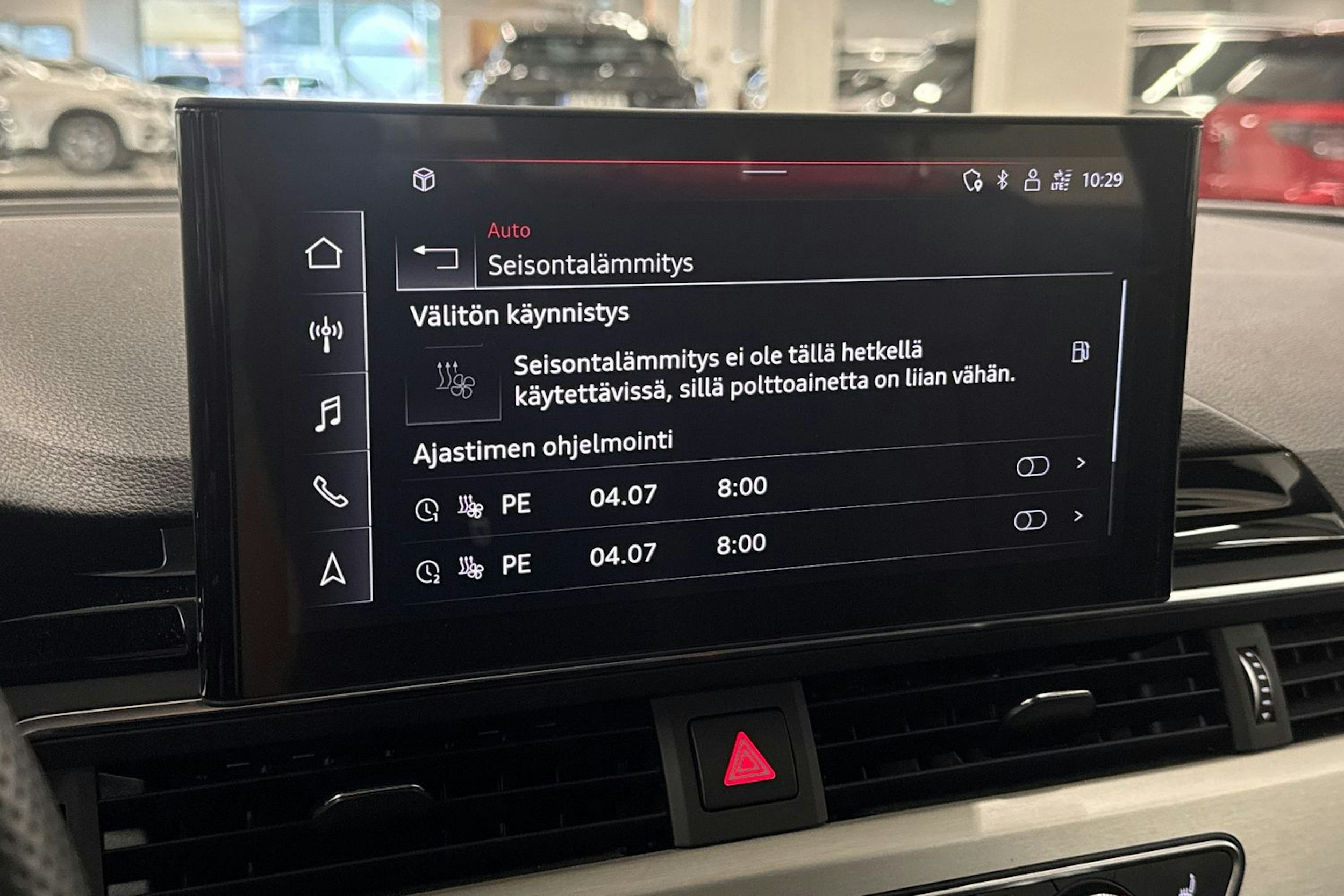 valkoinen Audi A4 2022 kuva 25.