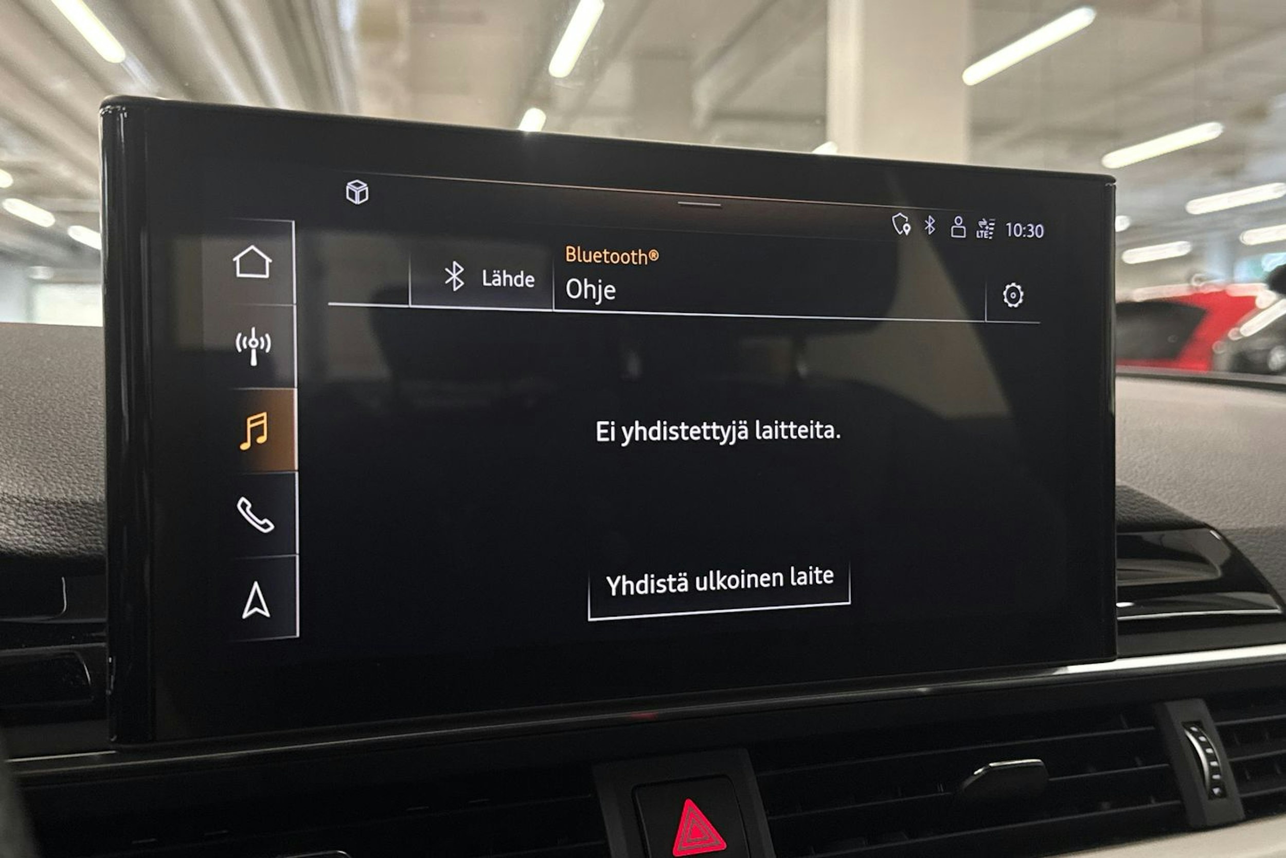 valkoinen Audi A4 2022 kuva 31.