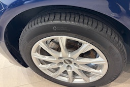 sininen Audi A4 2022 kuva 14.