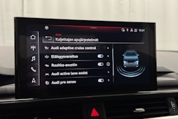 sininen Audi A4 2022 kuva 26.