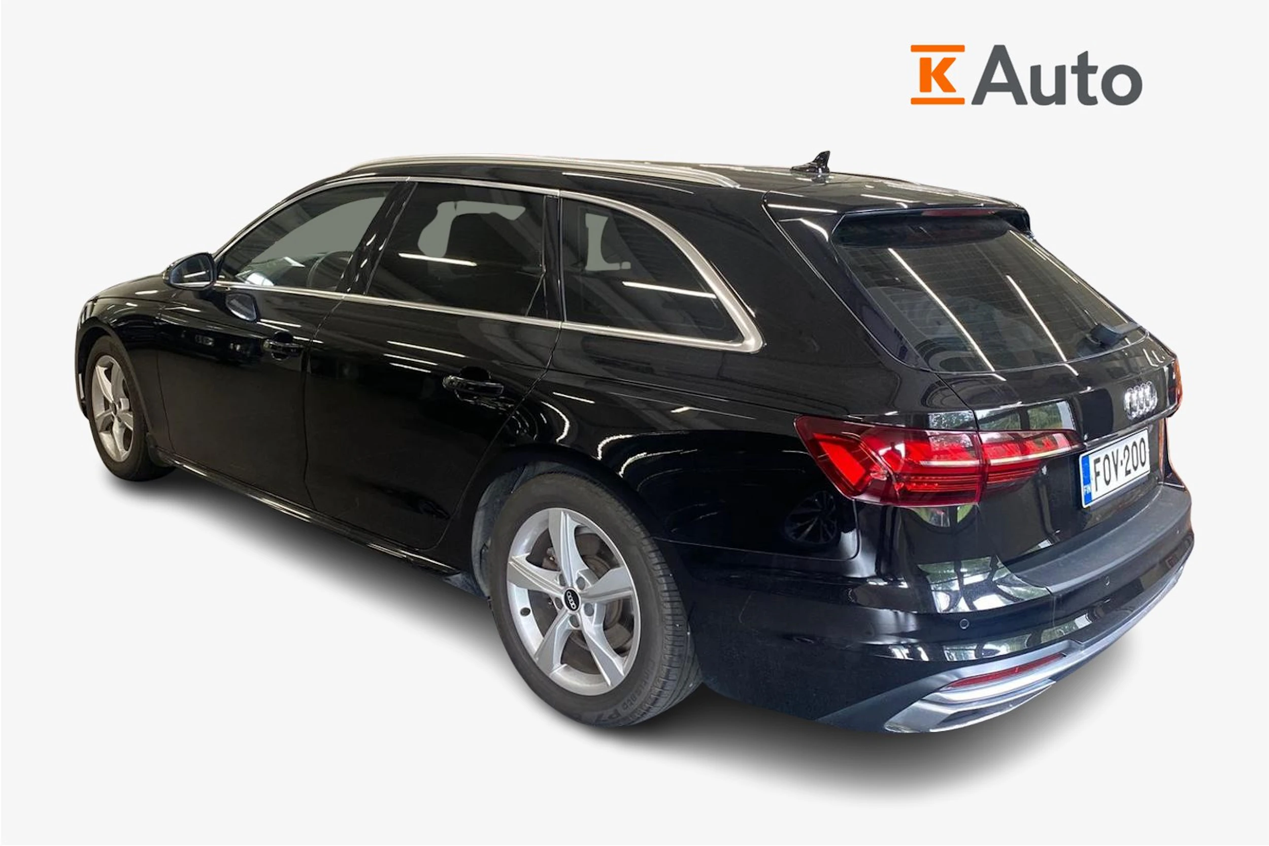 Musta Audi A4 2022 kuva 2.