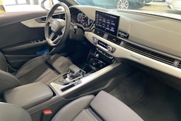 valkoinen Audi A4 2022 kuva 15.