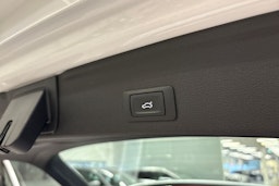 valkoinen Audi A4 2022 kuva 17.