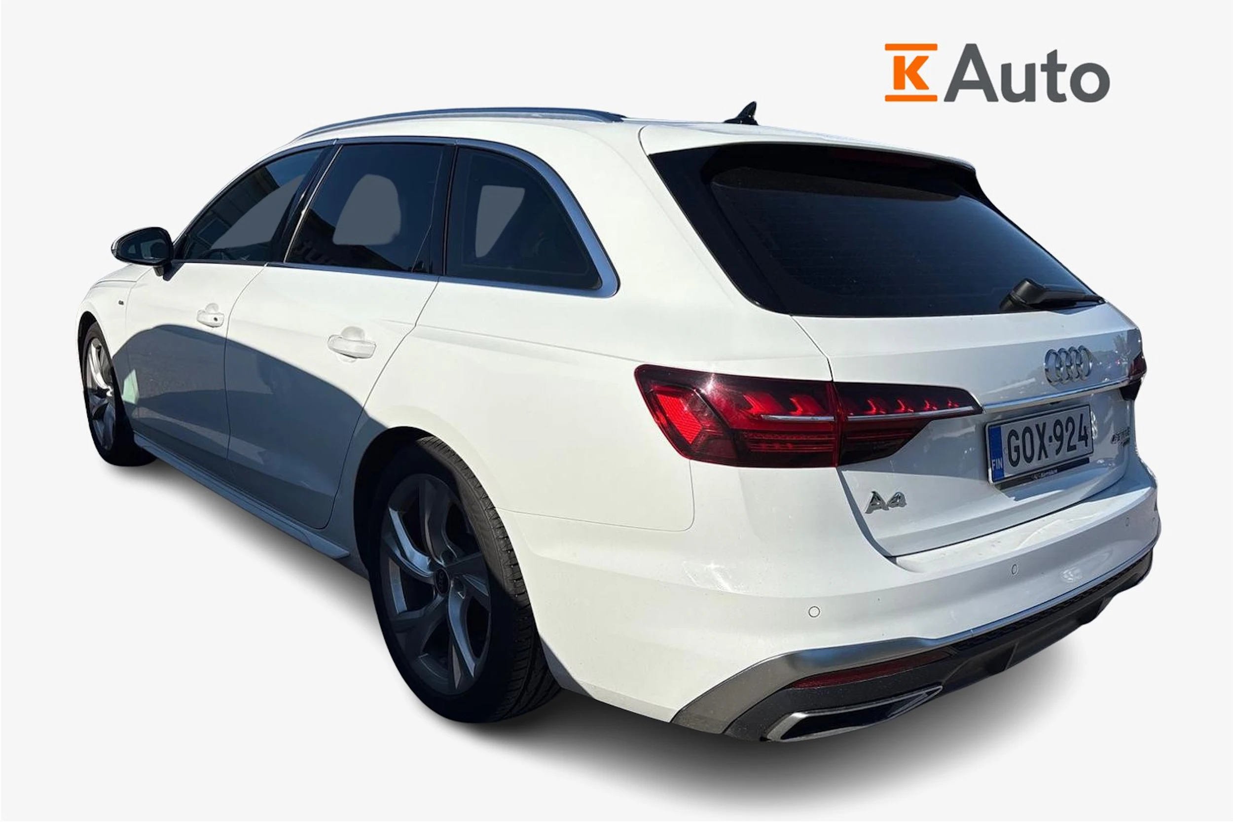 valkoinen Audi A4 2022 kuva 2.