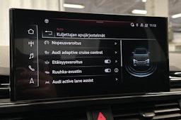 musta Audi A4 2022 kuva 25.