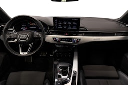 Musta Audi A4 2022 kuva 9.