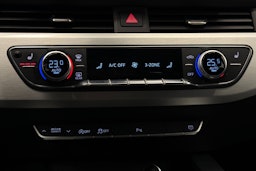 Musta Audi A4 2022 kuva 19.