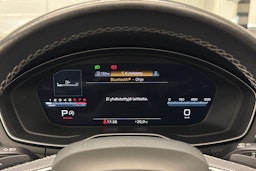 Musta Audi A4 2022 kuva 23.