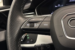 Musta Audi A4 2022 kuva 24.