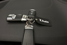 Musta Audi A4 2022 kuva 31.