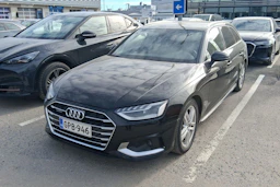 Musta Audi A4 2022 kuva 4.