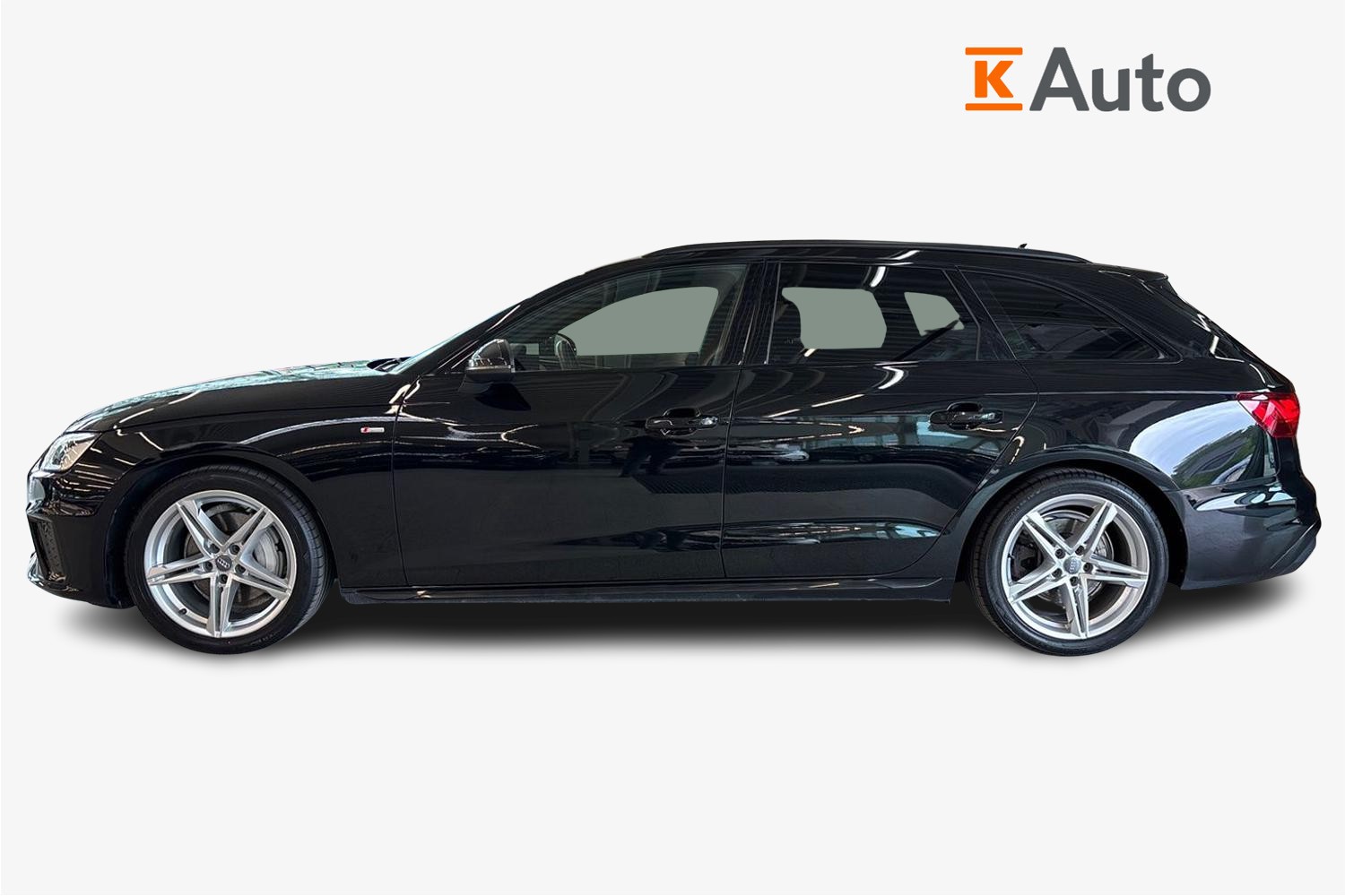 Audi A4 2022, photo 5/27