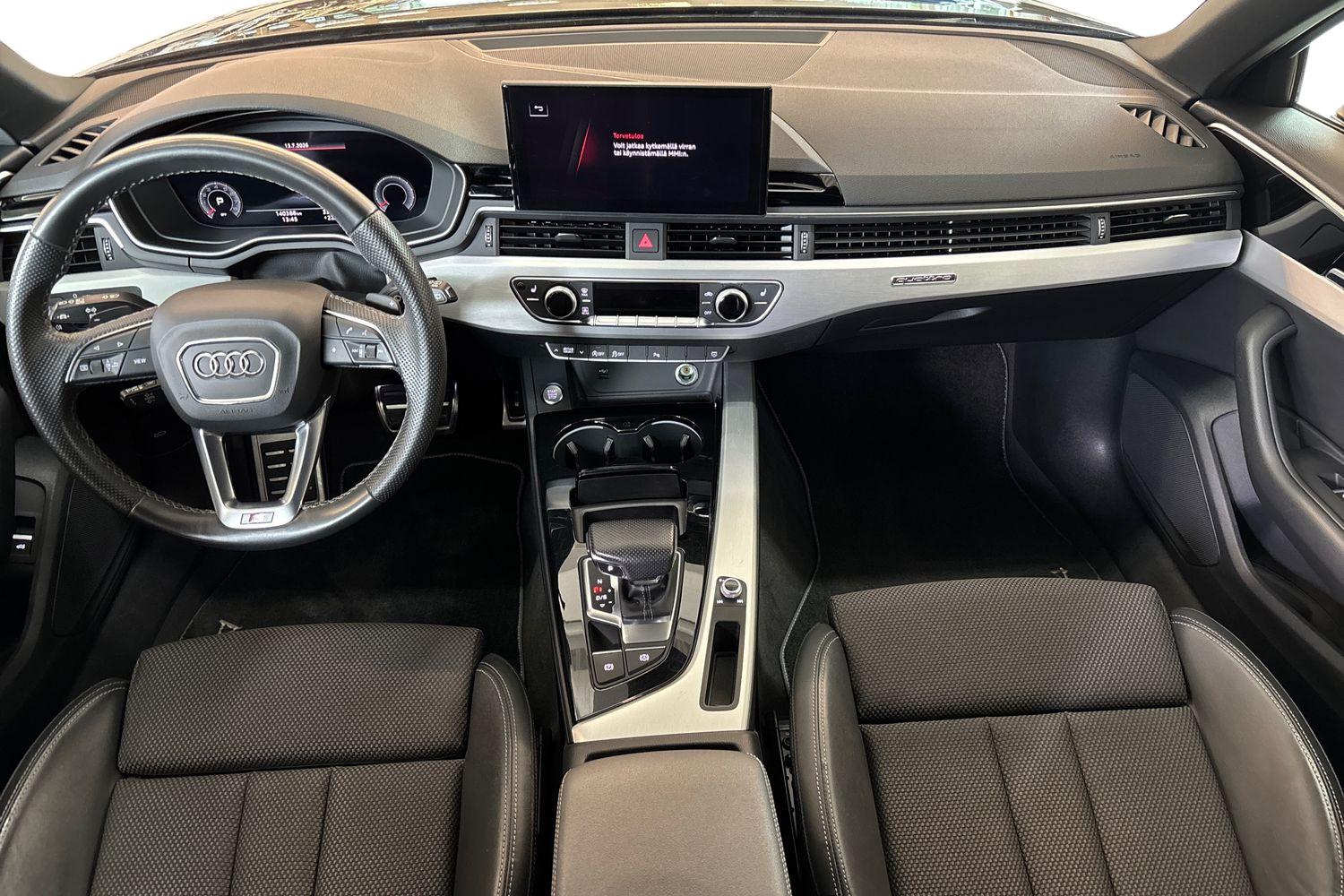 Audi A4 2022, photo 7/27