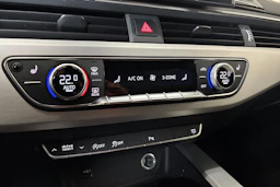 musta Audi A4 2022 kuva 22.