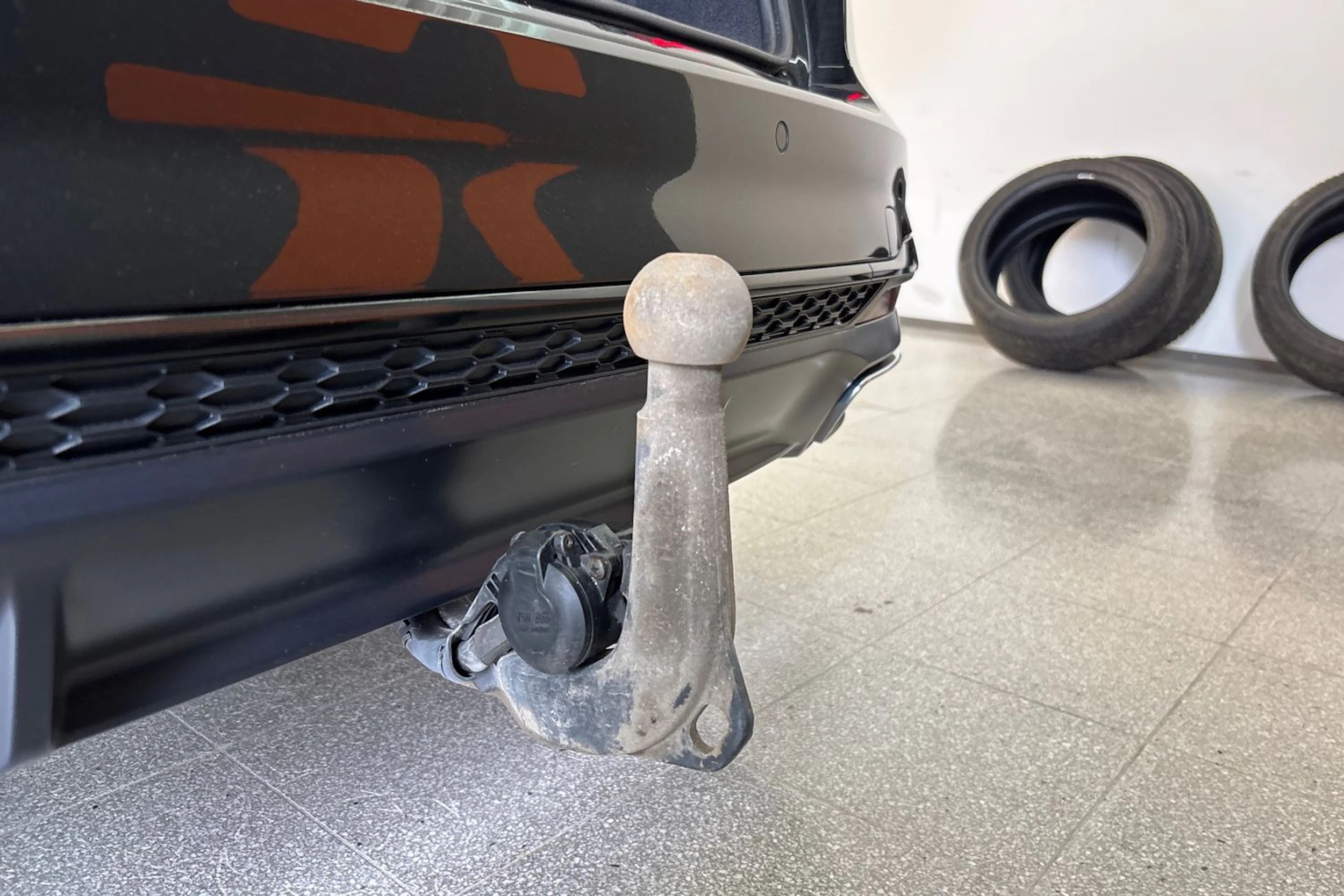 musta Audi A4 2022 kuva 27.