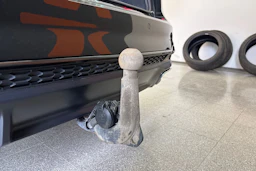 musta Audi A4 2022 kuva 27.