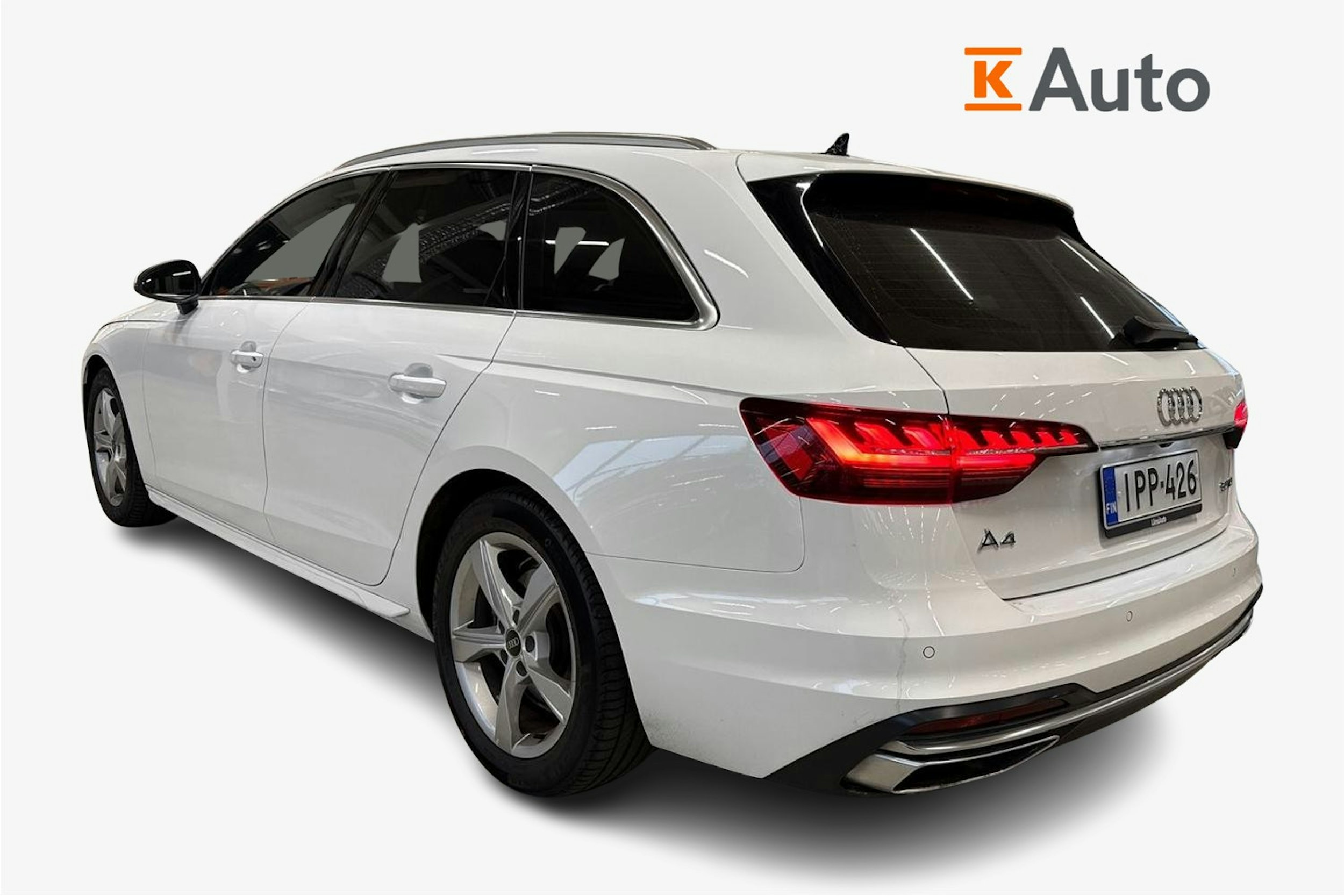 valkoinen Audi A4 2022 kuva 2.