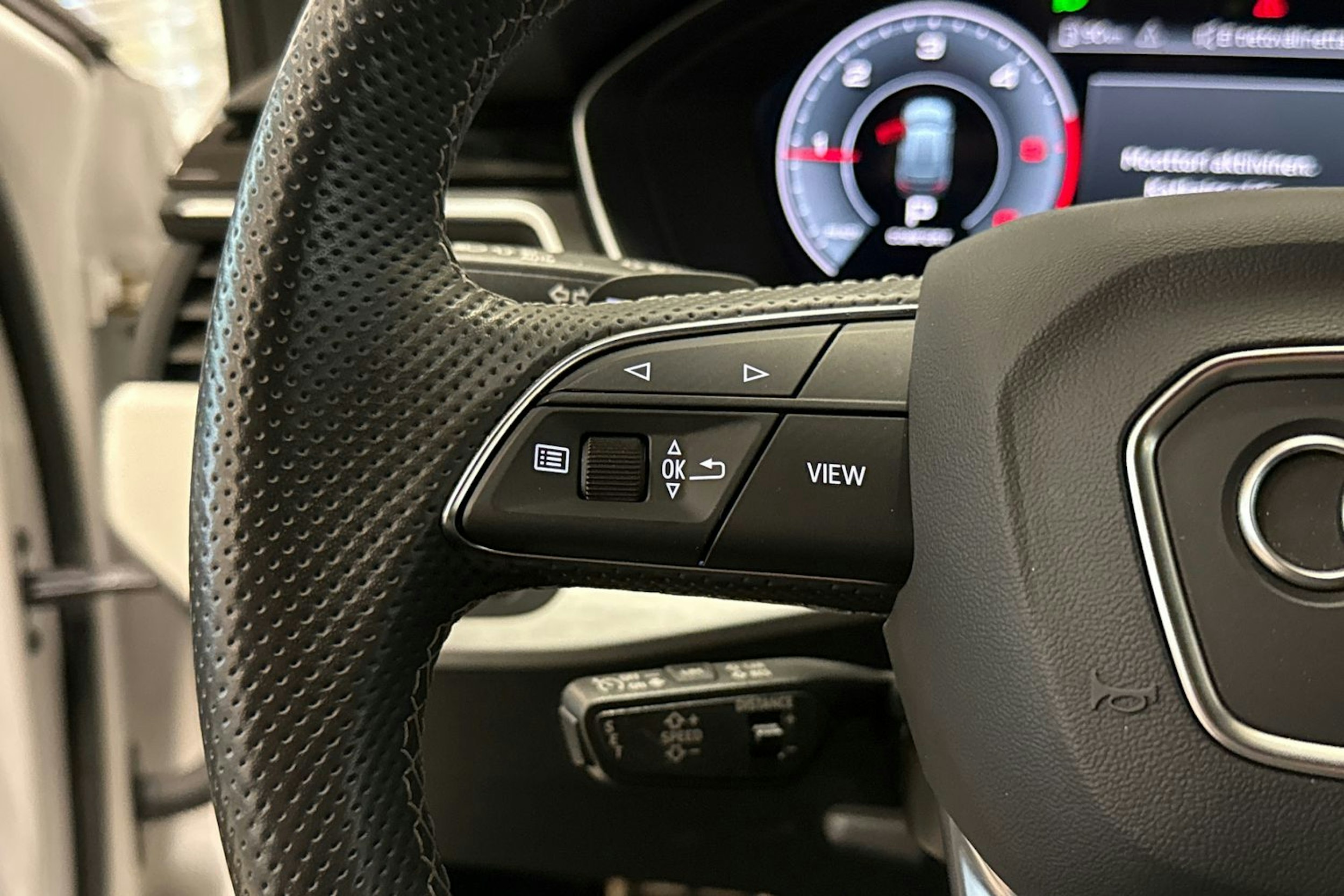 valkoinen Audi A4 2022 kuva 20.