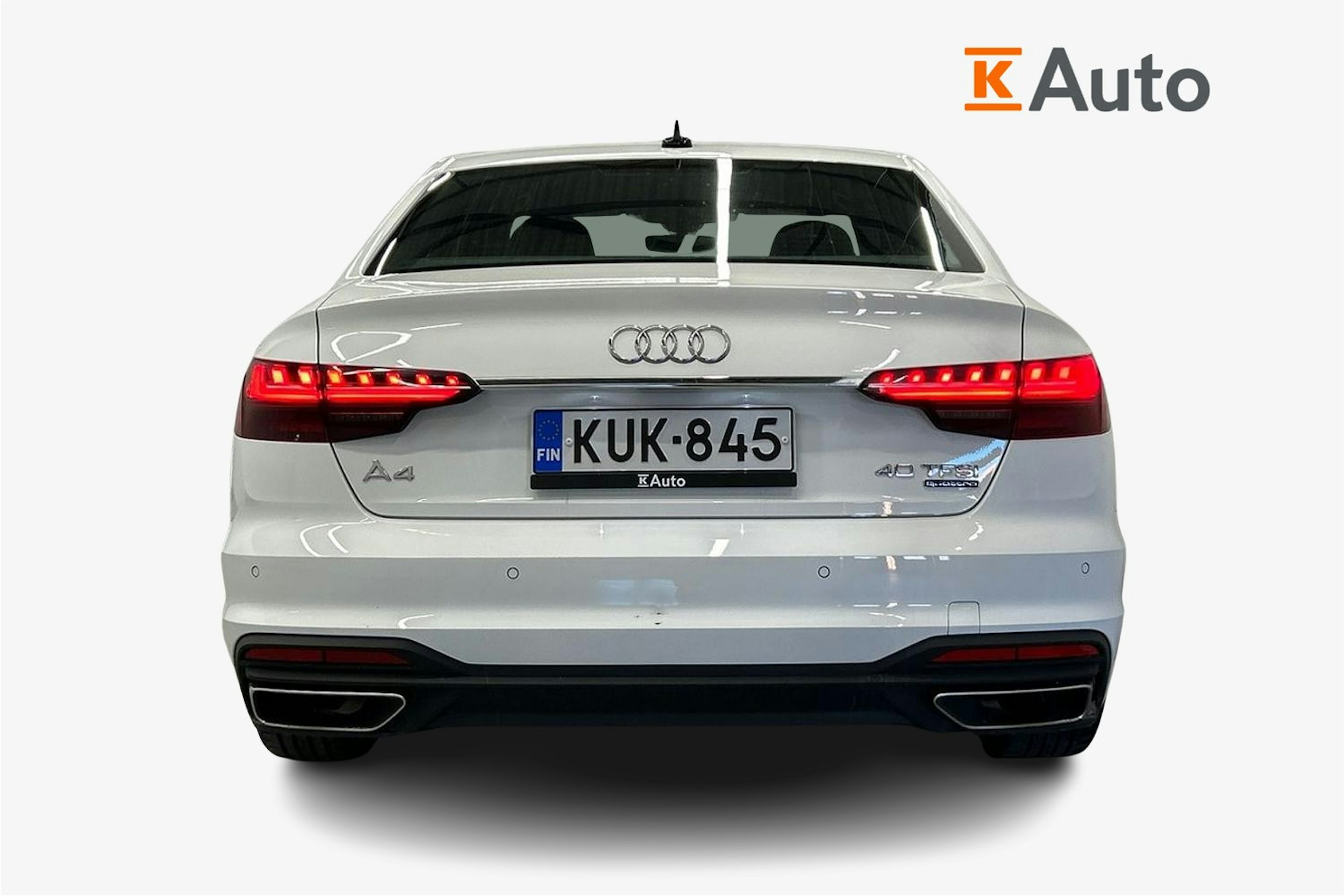 valkoinen Audi A4 2022 kuva 3.