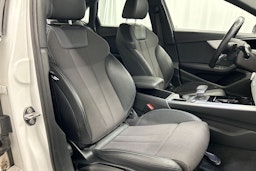 valkoinen Audi A4 2022 kuva 14.