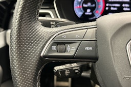 valkoinen Audi A4 2022 kuva 18.