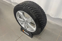 musta Audi A4 2022 kuva 19.