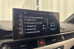 musta Audi A4 2022 kuva 23.