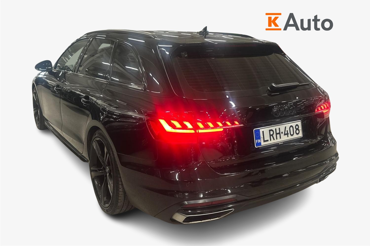Audi A4 2022, photo 2/3