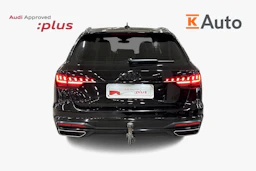 Musta Audi A4 2022 kuva 3.