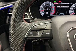 Musta Audi A4 2022 kuva 14.