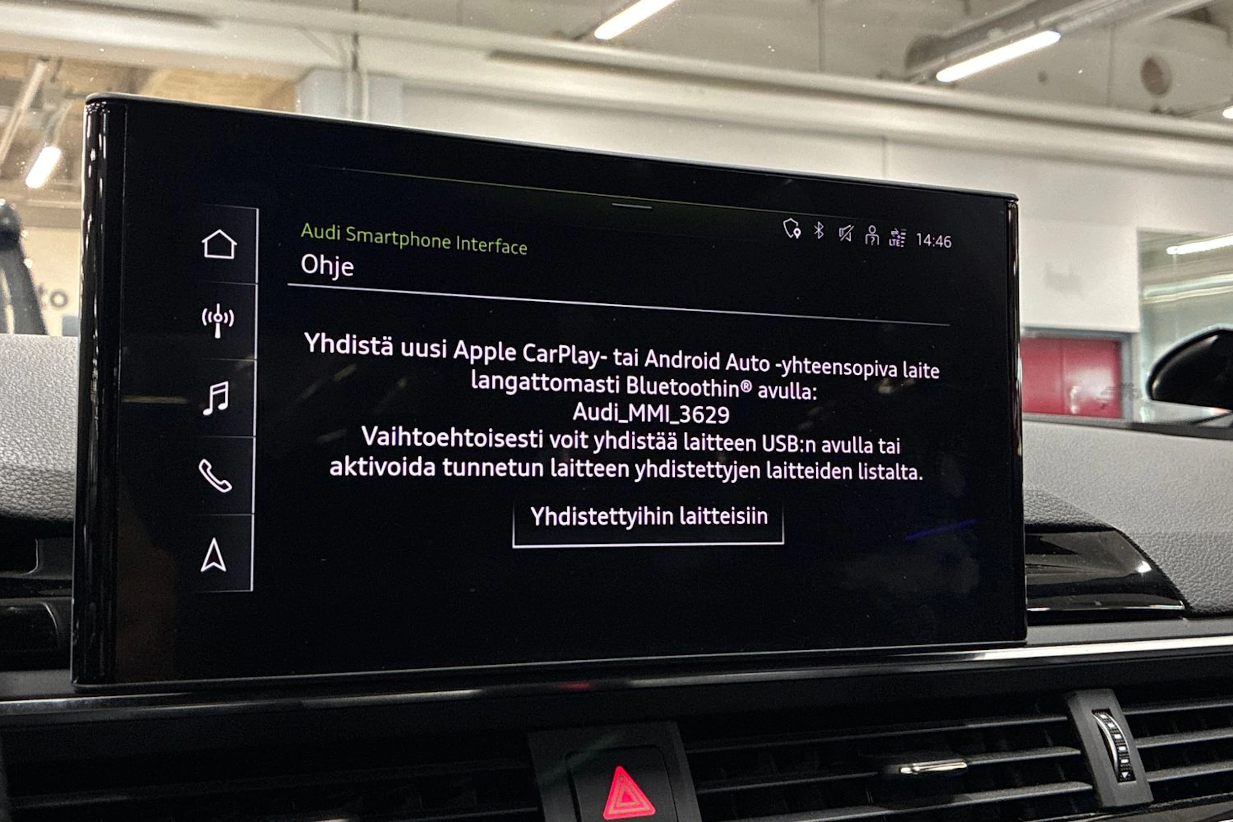 Musta Audi A4 2022 kuva 23.