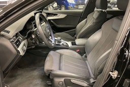 musta Audi A4 2022 kuva 15.