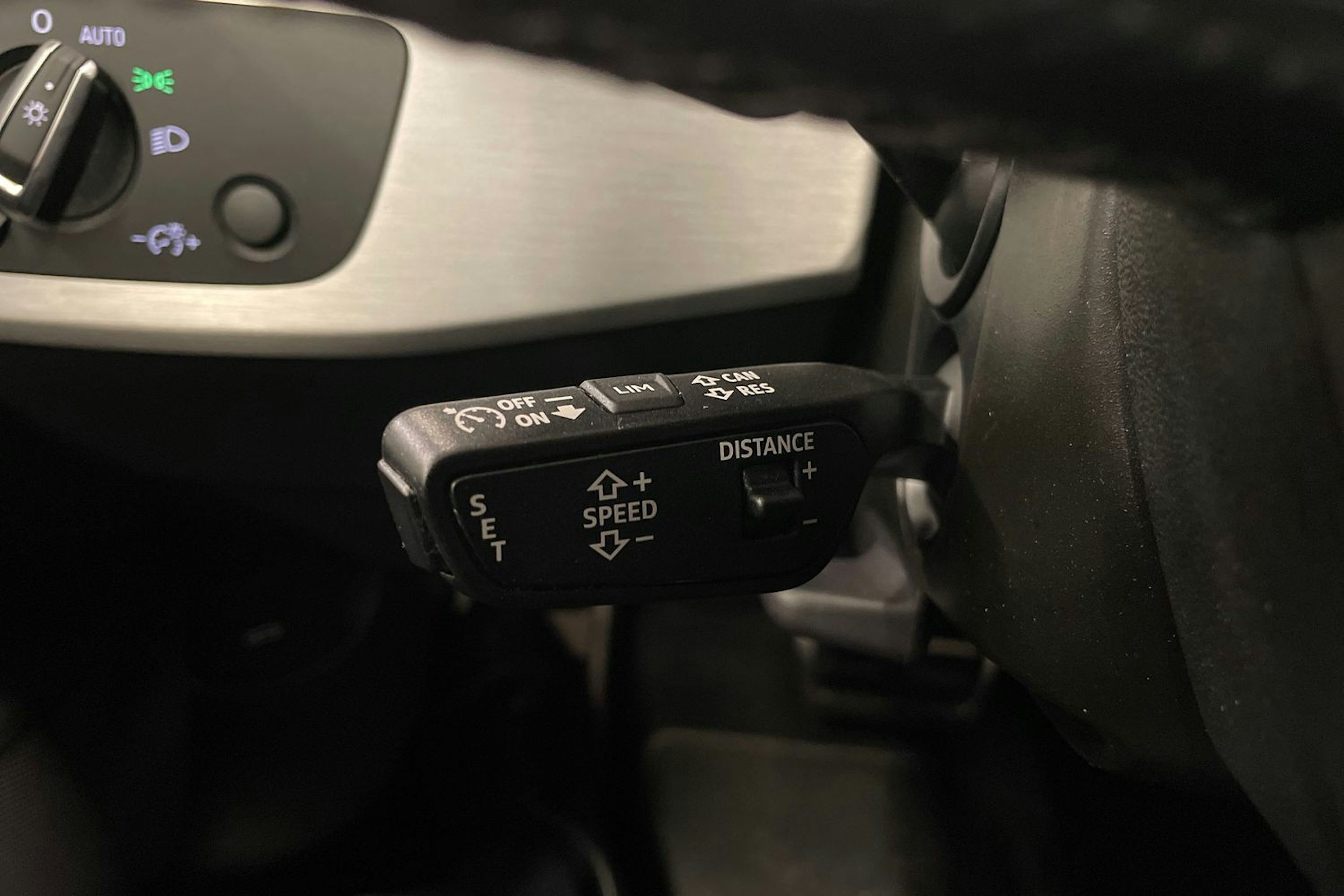 musta Audi A4 2022 kuva 24.