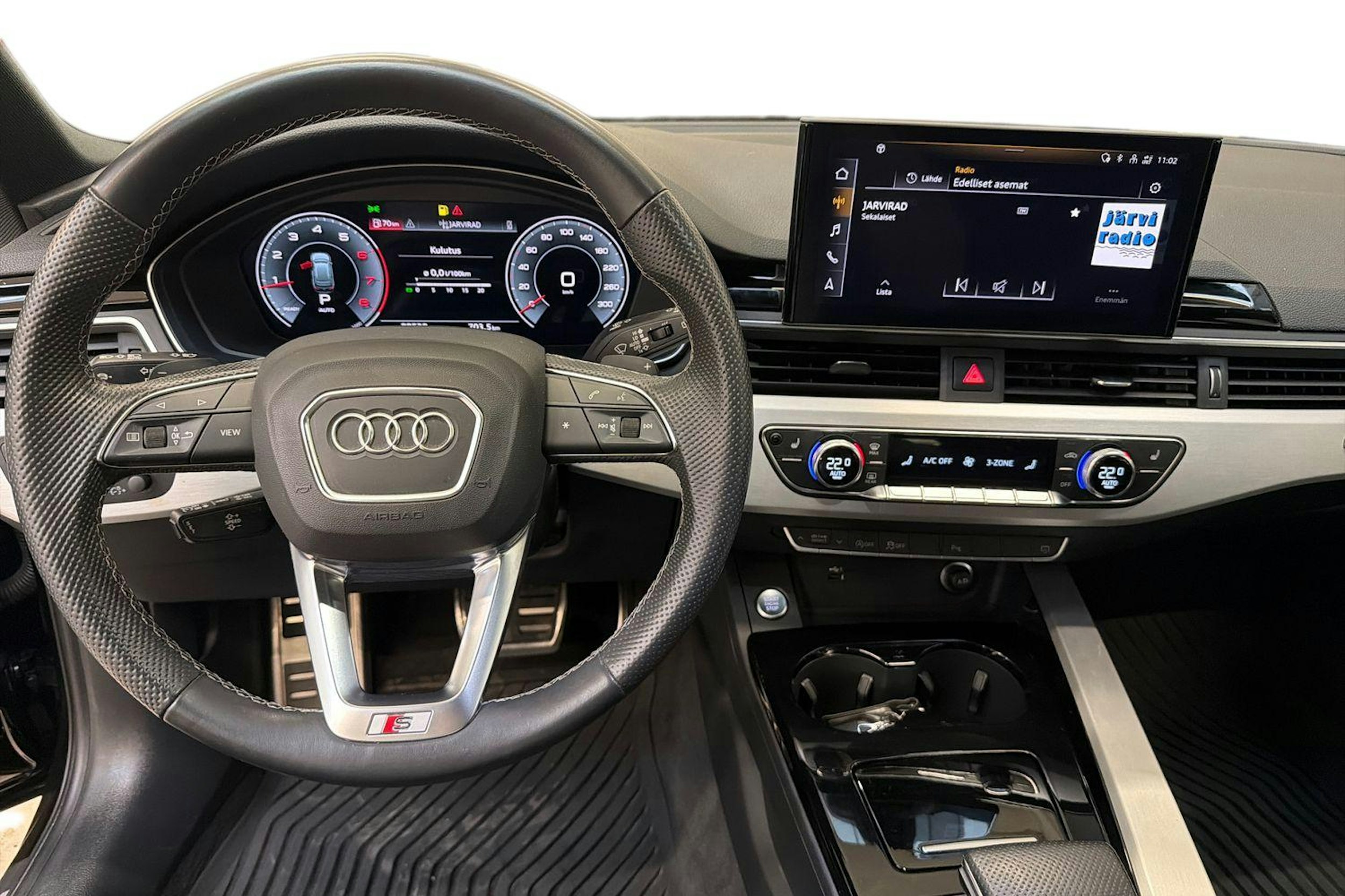 musta Audi A4 2022 kuva 9.