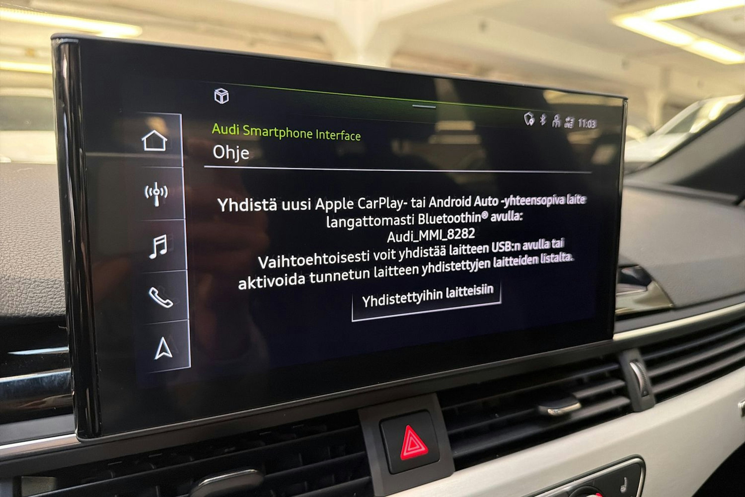 musta Audi A4 2022 kuva 17.