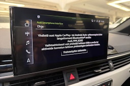 musta Audi A4 2022 kuva 17.