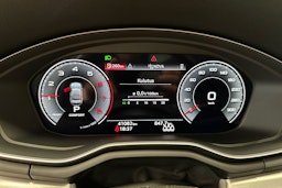 harmaa Audi A4 2022 kuva 19.