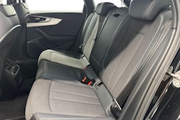 musta Audi A4 2022 kuva 10.