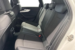 valkoinen Audi A4 2022 kuva 10.