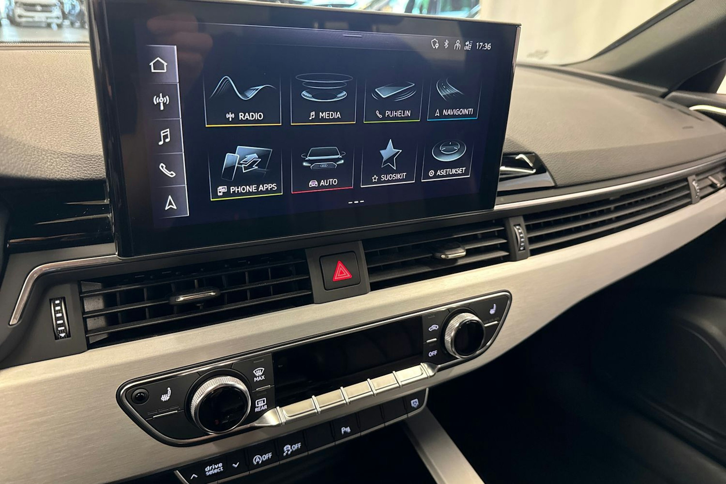 valkoinen Audi A4 2022 kuva 14.
