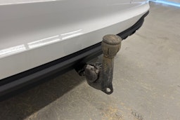 valkoinen Audi A4 2022 kuva 17.