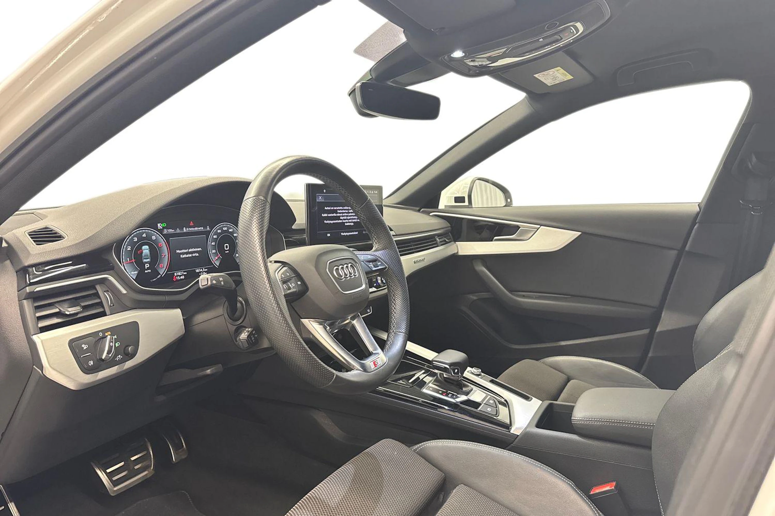 valkoinen Audi A4 2022 kuva 6.