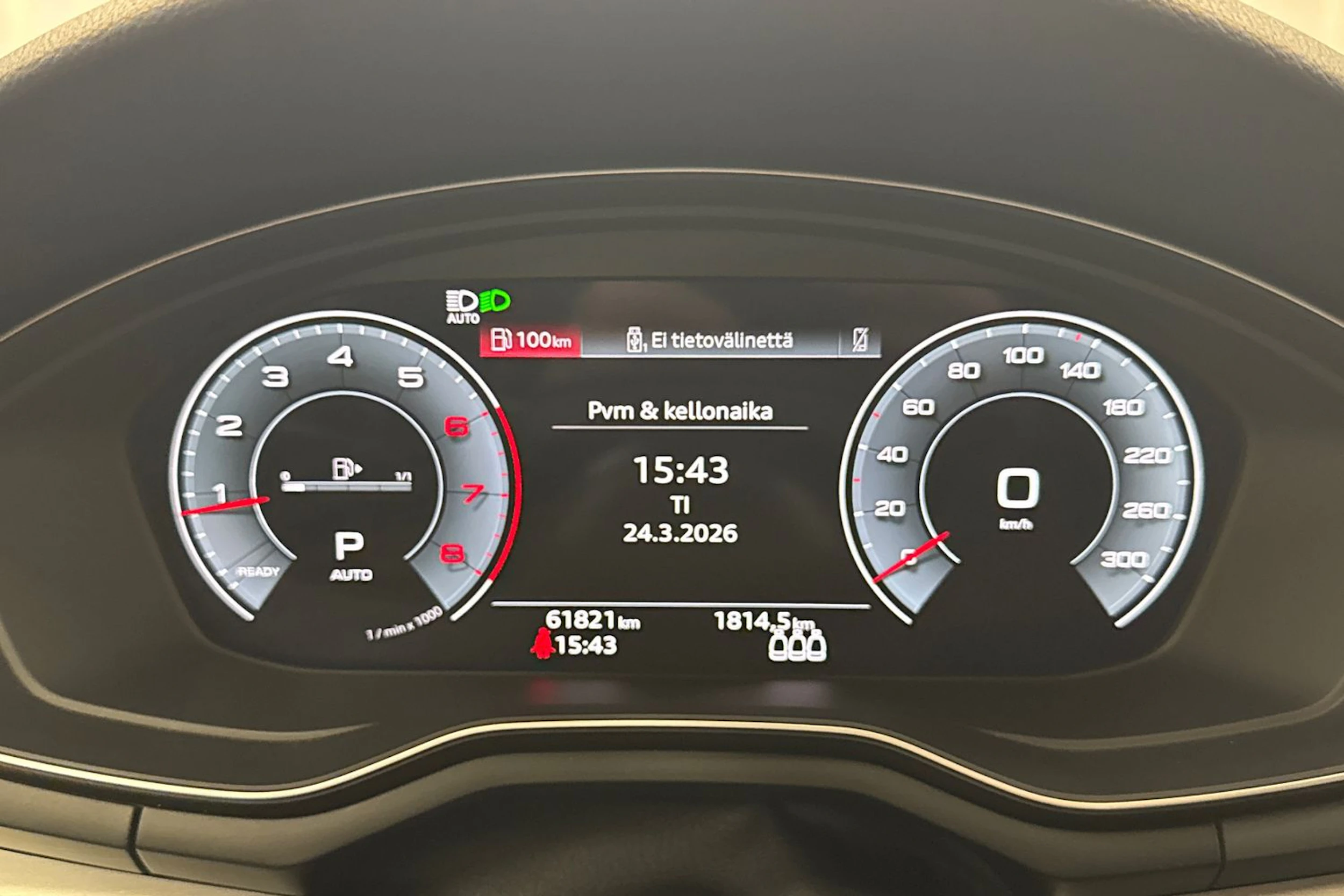 valkoinen Audi A4 2022 kuva 14.