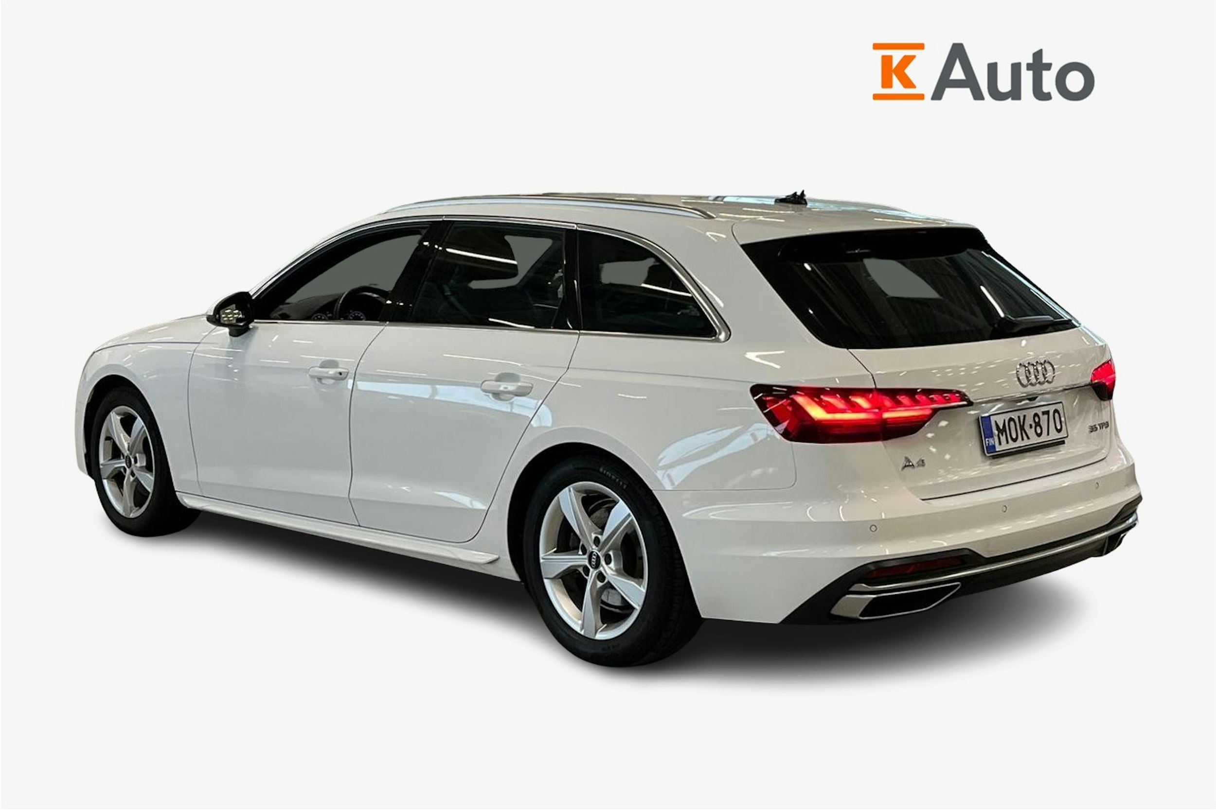 valkoinen Audi A4 2022 kuva 2.